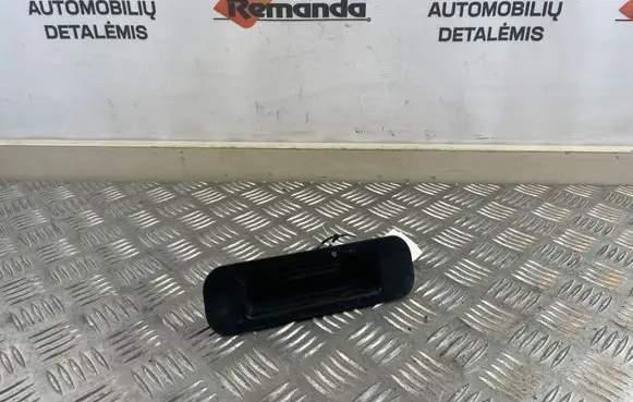 Tailgate opening switch