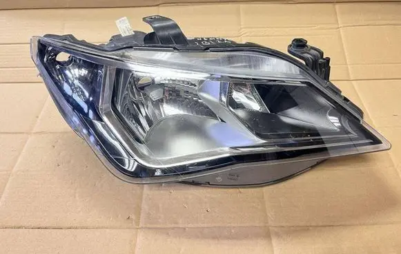 Seat Ibiza IV (6J,6P) Headlight/headlamp 6J1941006F 90031699
