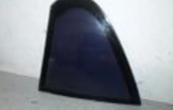 BMW 5 E39 Rear vent window glass 51348159174 8159174