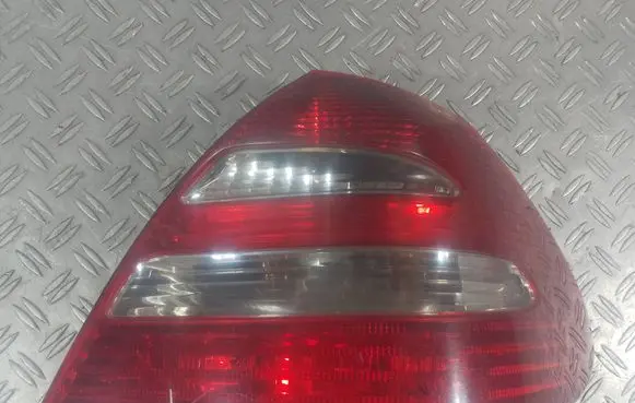 Mercedes-Benz E W211 Rear/tail lights A2118200464