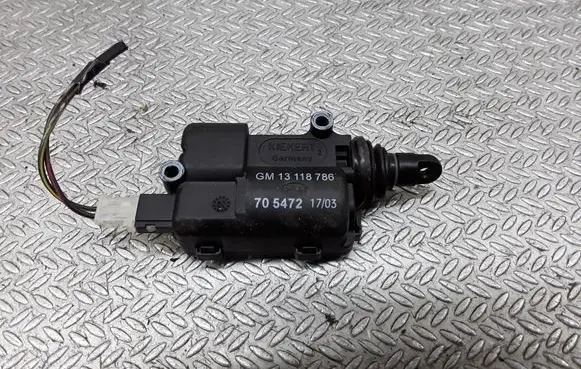 Opel Zafira A Central locking motor 13118786