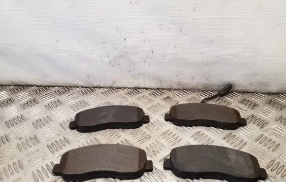 Opel Movano B Brake pads (front) 