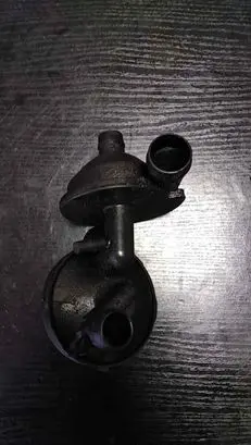 BMW 3 E46 Oil breather separator 7501566