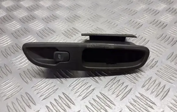 Volvo S60 Quarter vent window switch 9472275