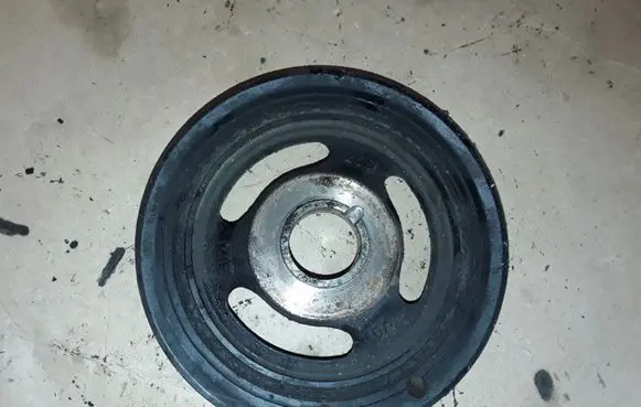 Peugeot 308 Crankshaft pulley 9654961080J
