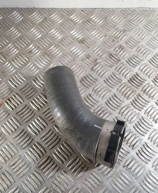 Volvo XC90 Intercooler hose/pipe 32222270
