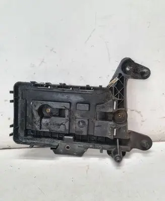 Volkswagen Touran I Battery box tray 1K0915333B