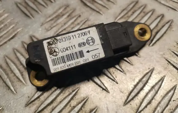 Mercedes-Benz C W203 Airbag deployment crash/impact sensor 0018204426