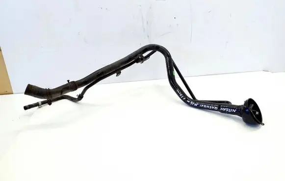 Nissan Qashqai Fuel tank filler neck pipe 