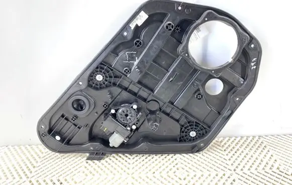 Hyundai i40 Rear door window regulator with motor 