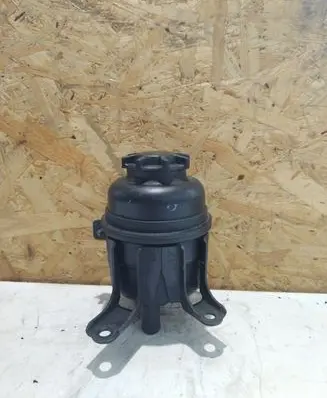 Power steering fluid tank/reservoir