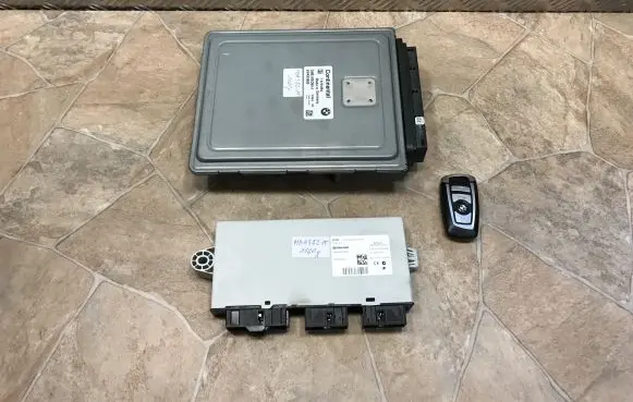 Engine ECU kit and lock set