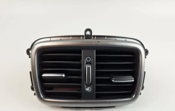 KIA Sorento Rear air vent grill 97040C5000