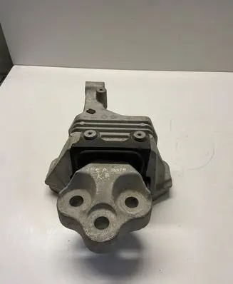 Jeep Cherokee Gearbox mount P68418876AB