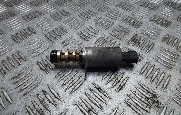 Opel Astra H Valve oil control 