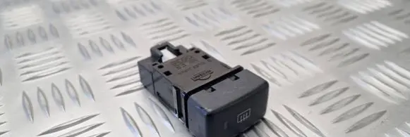 Nissan King Cab, Navara Windscreen/window heater switch 06016