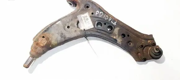 Volkswagen Polo IV 9N3 Front lower control arm/wishbone 