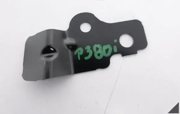 BMW 5 F10 F11 Fuel Injector clamp holder 7240503