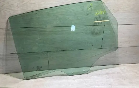 Rear vent window glass