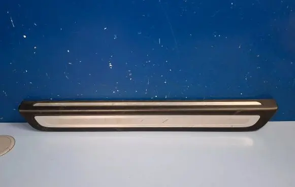 Audi Q5 SQ5 Front sill trim cover 8R0853374 8R0853374A 8R0863337C