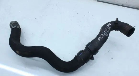 Peugeot 3008 I Engine coolant pipe/hose