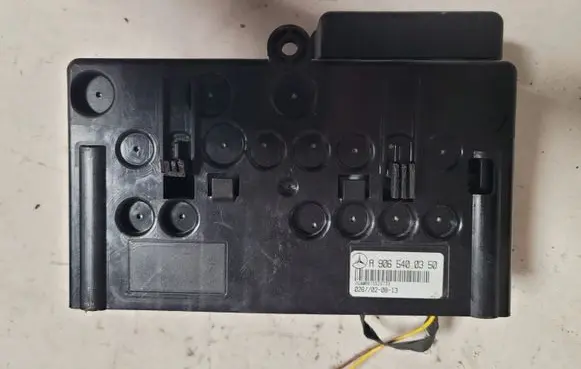Mercedes-Benz Sprinter W906 Fuse box set A9065400350