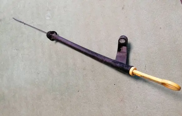 Oil level dip stick