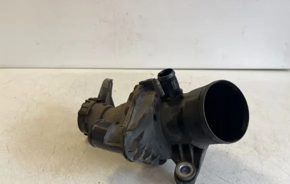 Mercedes-Benz Vito Viano W447 Air intake duct part 165761844R