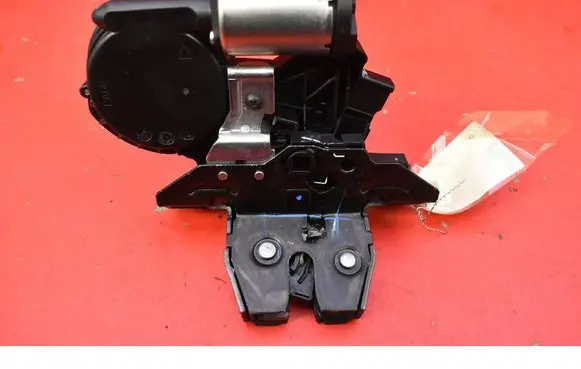 Opel Insignia A Tailgate/trunk/boot lock/catch/latch 13509598