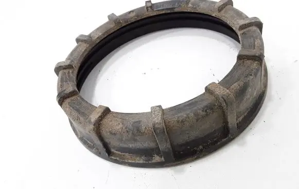 Volkswagen PASSAT B5.5 In tank fuel pump screw locking ring/nut 321201375A