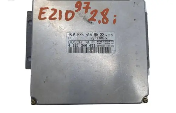 Mercedes-Benz E W210 Engine control unit/module A0255458532 0261206052 26RT0000