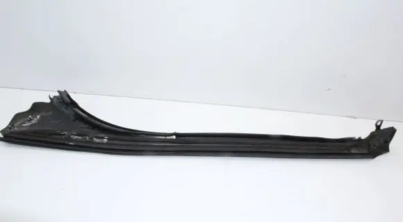 Audi A5 8T 8F Rubber seal front coupe door 8F0831721D