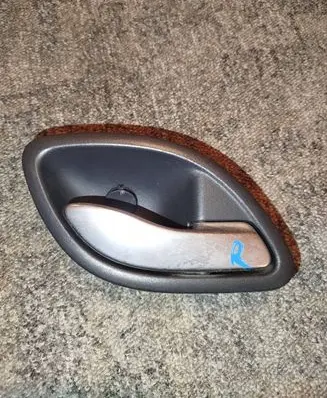 Renault Laguna II Rear door interior handle 8200000724 98007101