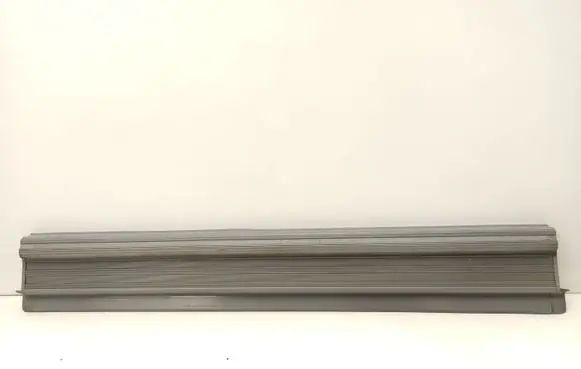 Mercedes-Benz S W126 Front sill trim cover