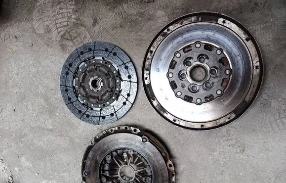Opel Astra H Clutch set kit 55354215
