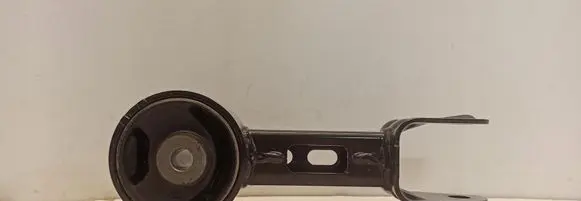 Suzuki Swift II Gearbox mounting bracket mk9