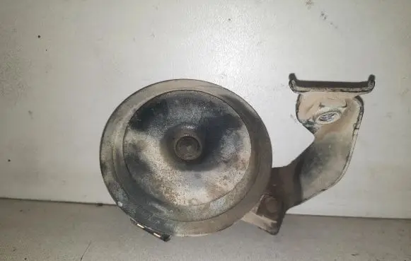 Volkswagen Golf IV Horn signal