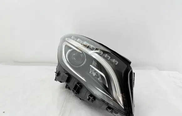 Mercedes-Benz GLA W156 Headlight/headlamp A1569062400 030128528207 LE12A6292
