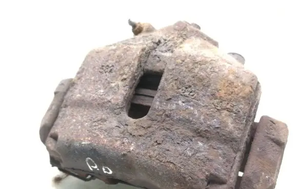 Volkswagen PASSAT B6 Front brake caliper