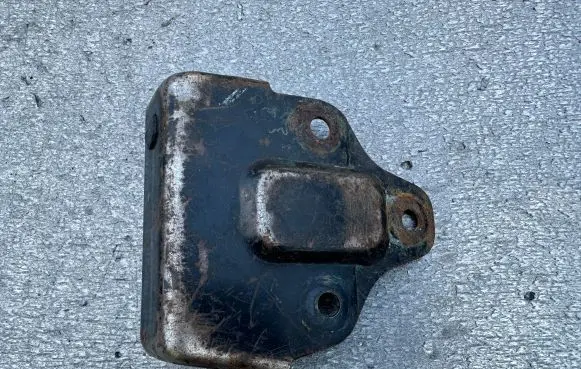 Nissan Patrol 160 Tailgate lock latch 90840C6000