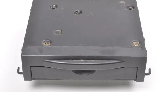 Volvo XC90 CD/DVD changer 31310237