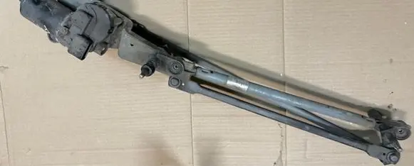 Ford Focus Front wiper linkage 