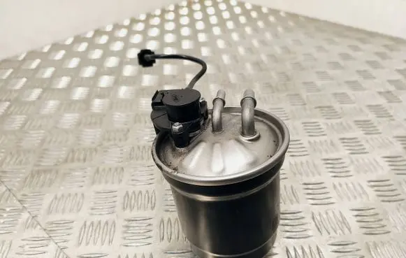 Ford Focus Fuel filter JX619155AF A17082022 D0X1C