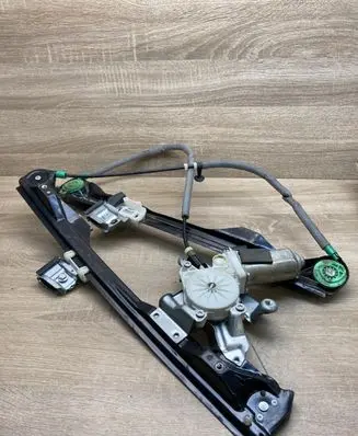 Ford Focus Front door window regulator with motor 119145103 XS4123200 WR09A93