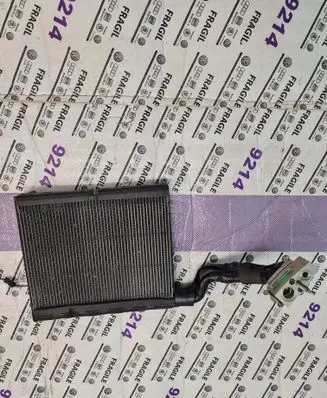 Ford Mustang VI Air conditioning (A/C) radiator (interior) 