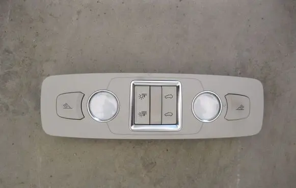 Audi Q7 4L Front seat light 4L0947112E
