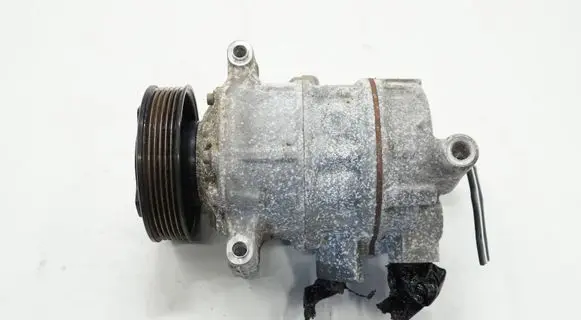 Volkswagen Golf VII Air conditioning (A/C) compressor (pump) 5Q0820803GACR 5Q0820803G