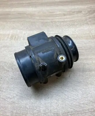 Volvo S70 V70 V70 XC Mass air flow meter 1275636 1974000120