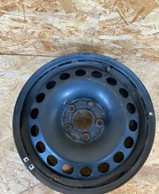 Skoda Fabia Mk2 (5J) R16 steel rim Kba43930