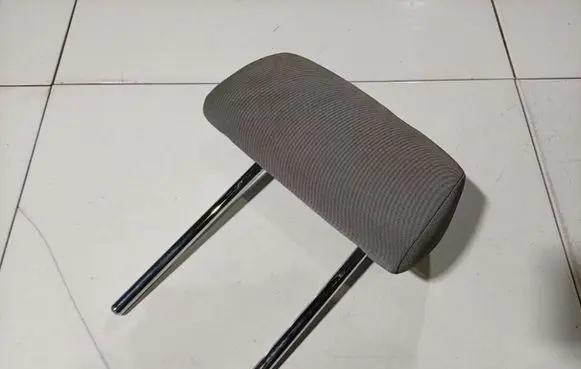Skoda Roomster (5J) Front seat headrest 
